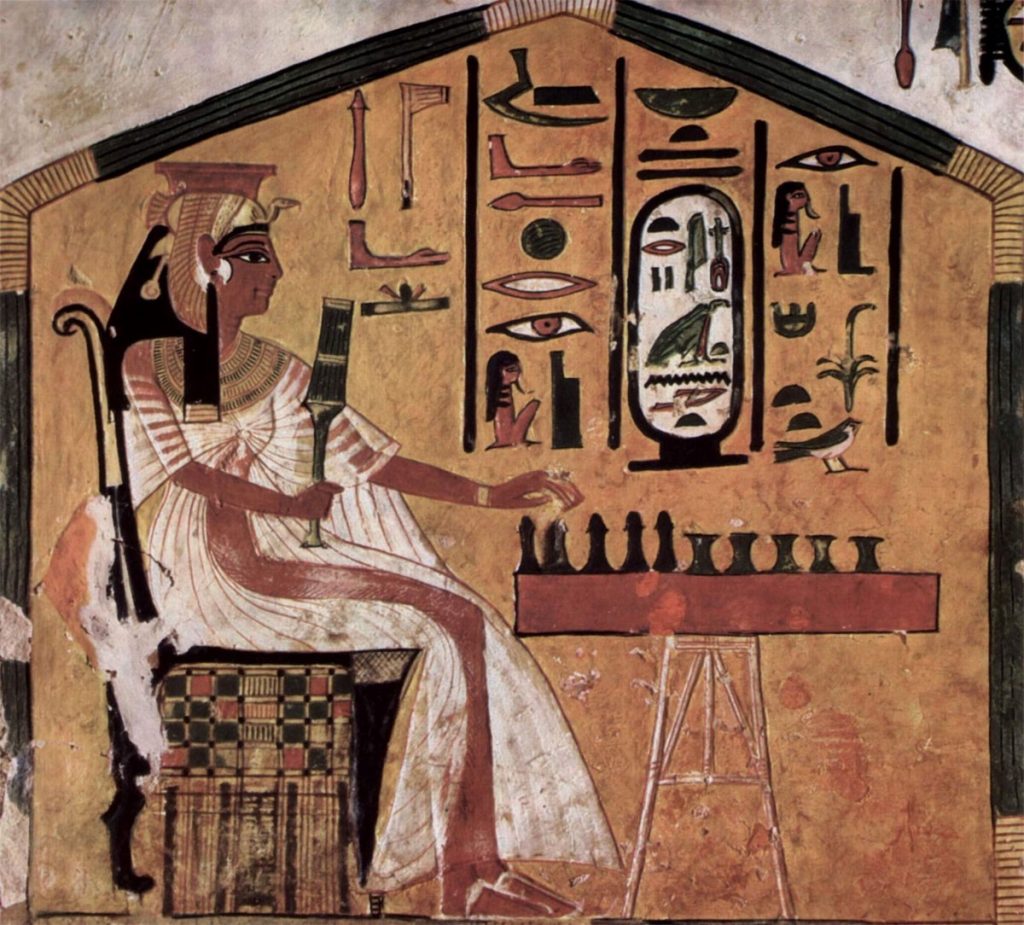 Queen Nefertari playing chess