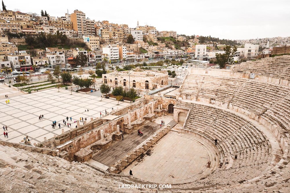 sites in amman: Amphitheater